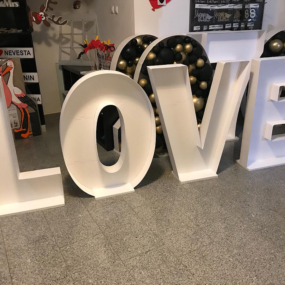Mosaico de Balões com Letras d - Event Z avaliação e preço